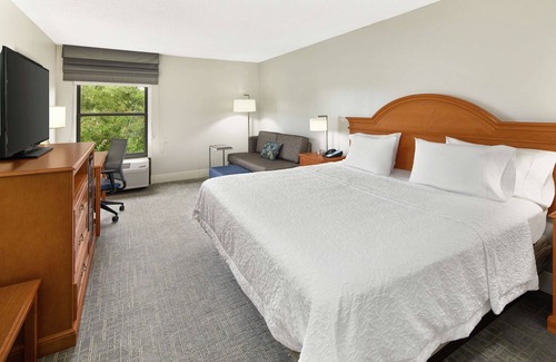 Newnan Hotel | Hampton Inn Atlanta - Newnan