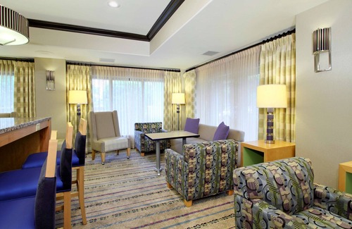 McKinney Hotel | Hampton Inn Austin/Airport Area South