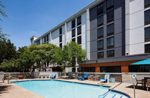 Waters Park Hotel | Hampton Inn Austin NW near The Domain