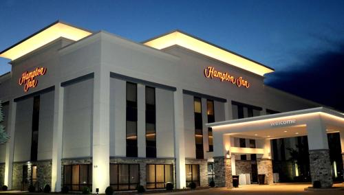 Bloomington Hotel | Hampton Inn Bloomington West