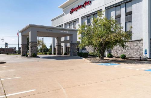 Bloomington Hotel | Hampton Inn Bloomington West