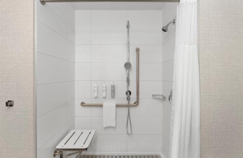 Cornwall Hotel | Hampton Inn By Hilton Cornwall