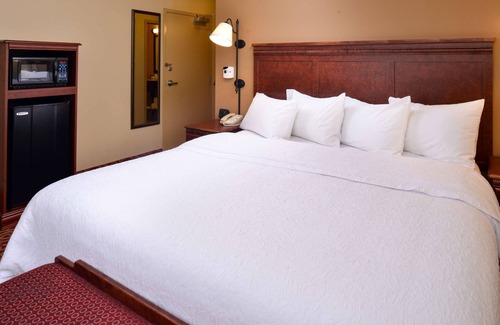 Lincoln Hotel | Hampton Inn by Hilton Lincoln