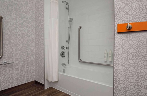 Port Hope Hotel | Hampton Inn by Hilton Port Hope Cobourg