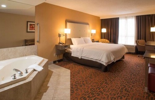 Sheridan Hotel | Hampton Inn by Hilton Toronto-Mississauga West