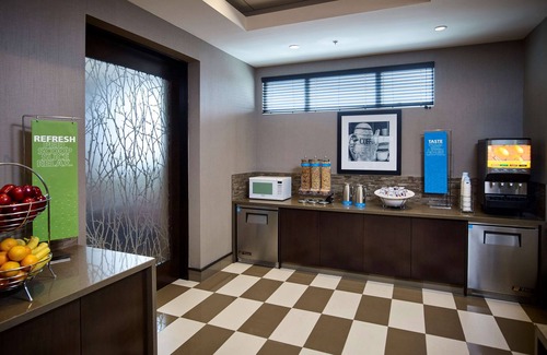 Timmins Hotel | Hampton Inn by Hilton Timmins