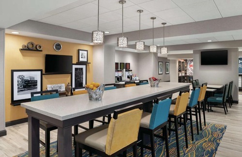 Champaign Hotel | Hampton Inn Champaign Southwest