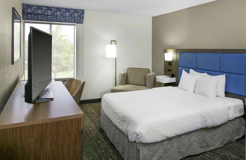 Elgin Hotel | Hampton Inn Chicago Elgin I 90