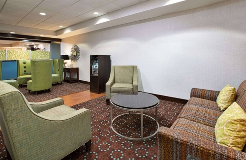 Parkdale Hotel | Hampton Inn Cincinnati-Northwest/Fairfield