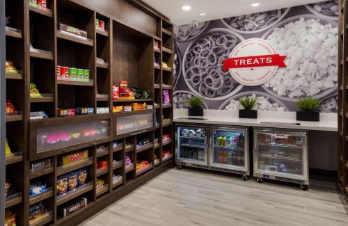 Concord Hotel | Hampton Inn Concord
