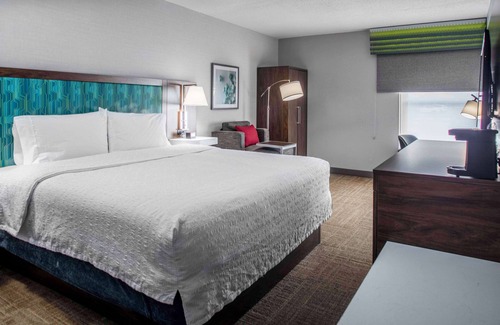 Northville Hotel | Hampton Inn Detroit/Northville