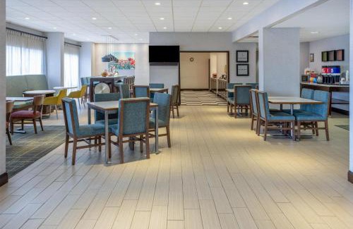 Dover Hotel | Hampton Inn Dover