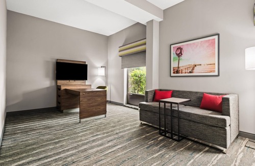 Elkton Hotel | Hampton Inn Elkton
