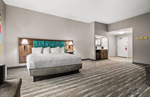 Elkton Hotel | Hampton Inn Elkton