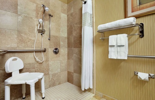 Findlay Hotel | Hampton Inn Findlay