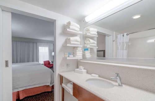Eckhart Mines Hotel | Hampton Inn Frostburg
