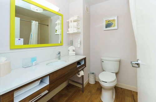 Garden City Hotel | Hampton Inn Garden City