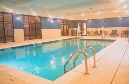 Gonzales Hotel | Hampton Inn Gonzales