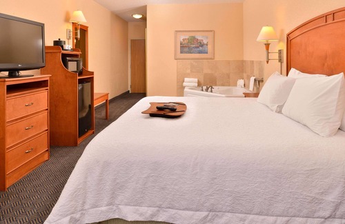 Grand Island Hotel | Hampton Inn Grand Island
