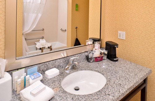 Iowa City Hotel | Hampton Inn Iowa City/University Area