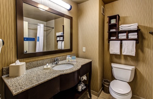 Junction City Hotel | Hampton Inn Junction City