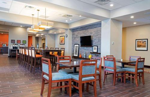 Portage Hotel | Hampton Inn Kalamazoo