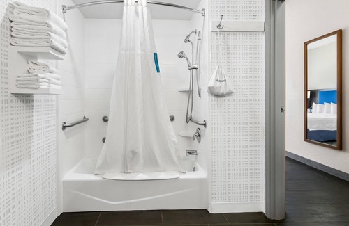 Laramie Hotel | Hampton Inn Laramie