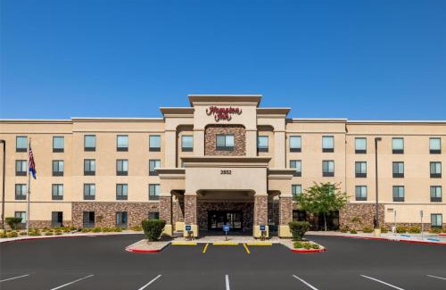North Las Vegas Hotel | Hampton Inn Las Vegas/North Speedway