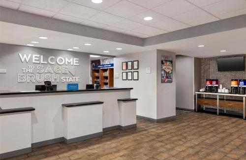 North Las Vegas Hotel | Hampton Inn Las Vegas/North Speedway