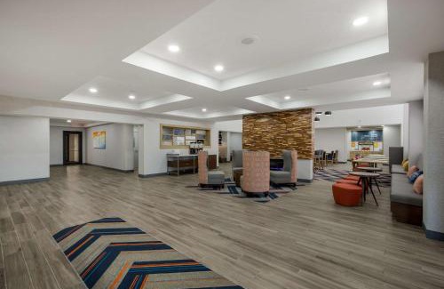 Linden Hotel | Hampton Inn Linden