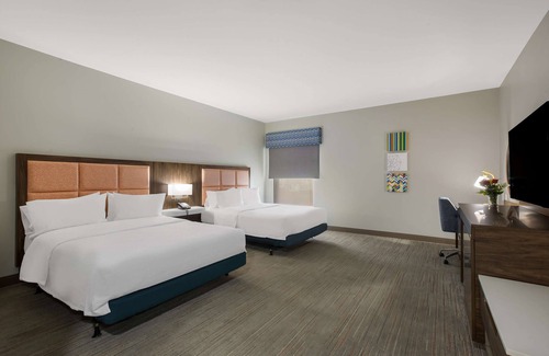 Linden Hotel | Hampton Inn Linden