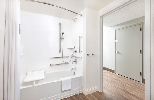Islandia Hotel | Hampton Inn Long Island/Islandia