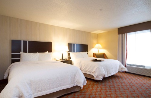 Marshall Hotel | Hampton Inn Marshall