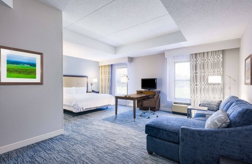 Mount Airy Hotel | Hampton Inn Mount Airy