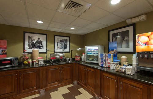 Mount Airy Hotel | Hampton Inn Mount Airy