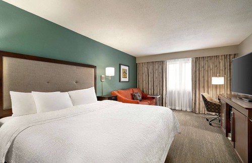 Touro Hotel | Hampton Inn New Orleans-St. Charles Ave./Garden District