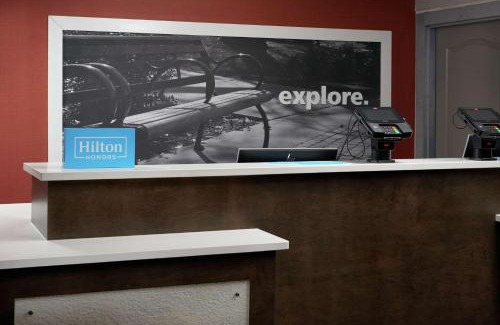 Downtown Niagara Falls Hotel | Hampton Inn Niagara Falls