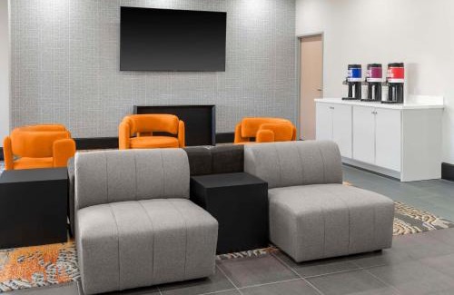 Olathe Hotel | Hampton Inn Olathe
