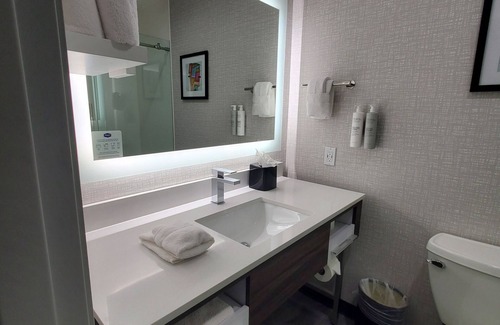 Olathe Hotel | Hampton Inn Olathe
