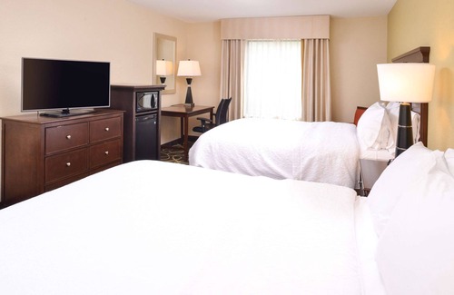 Aksarben - Elmwood Park Hotel | Hampton Inn Omaha Midtown-Aksarben Area