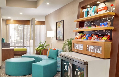 Paris Hotel | Hampton Inn Paris