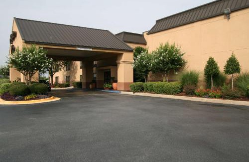 Perry Hotel | Hampton Inn Perry