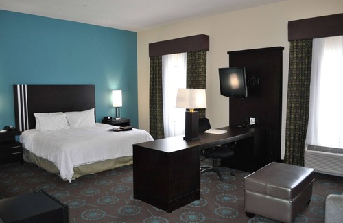 Pleasanton Hotel | Hampton Inn Pleasanton