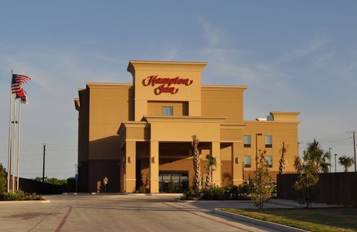 Pleasanton Hotel | Hampton Inn Pleasanton
