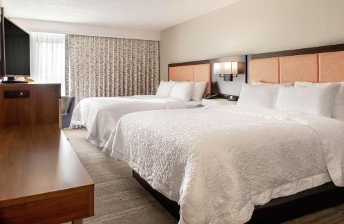 Rockford Hotel | Hampton Inn Rockford