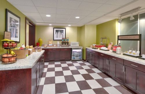 Glendale Hotel | Hampton Inn Salt Lake City Central
