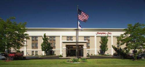 South Haven Hotel | Hampton Inn South Haven