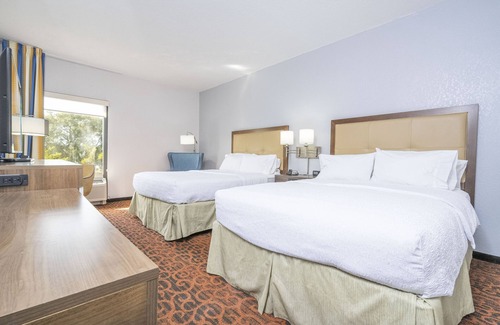 Spring Hill Hotel | Hampton Inn Spring Hill