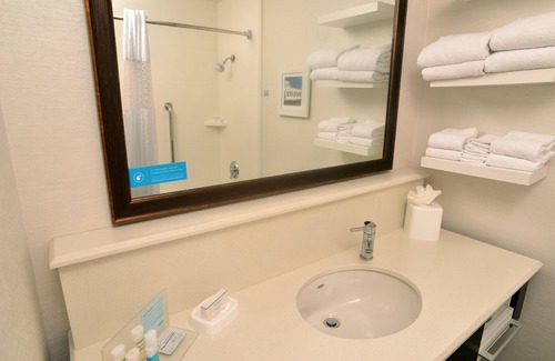 Springfield Hotel | Hampton Inn Springfield-South