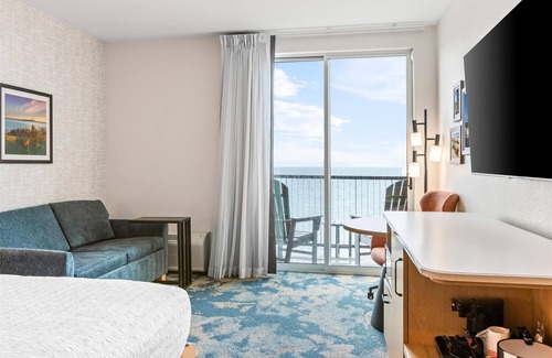 St Ignace Hotel | Hampton Inn St Ignace Lakefront Mackinac